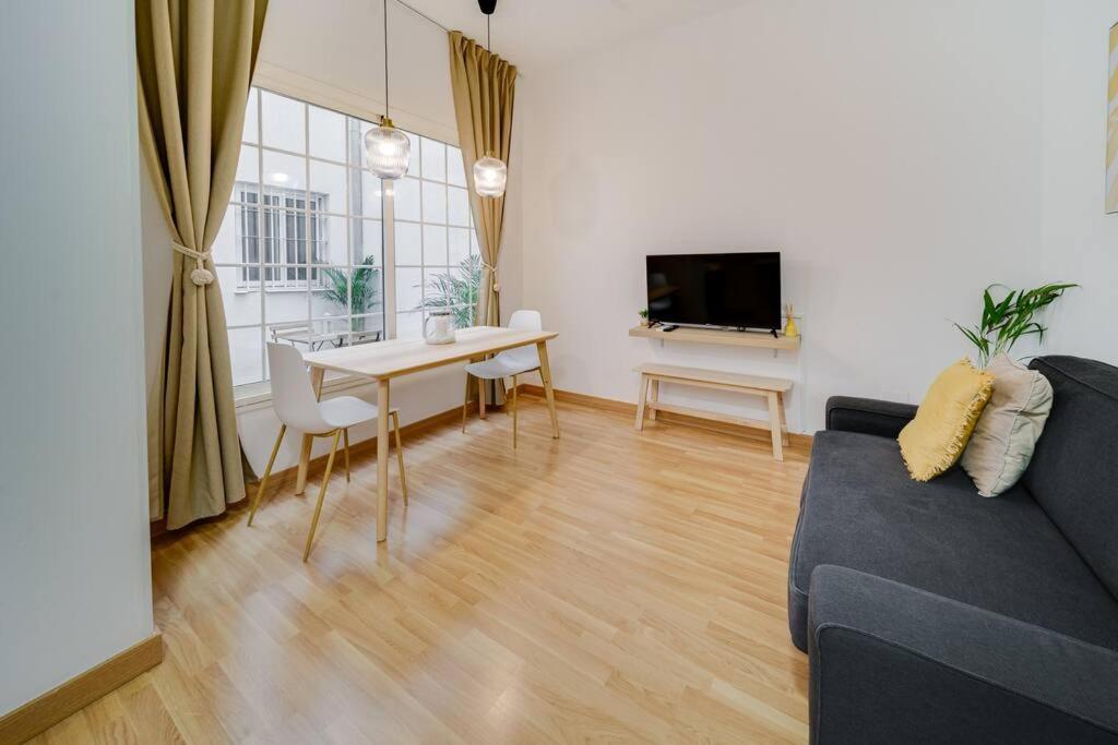 Encantador apartamento con patio Málaga Exterior foto
