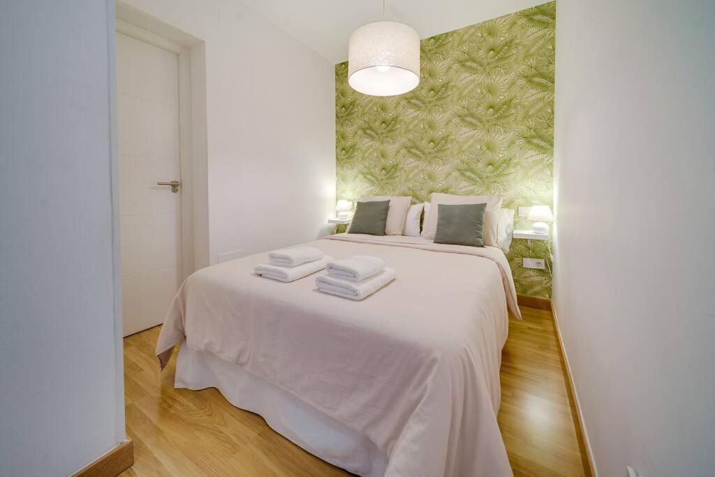 Encantador apartamento con patio Málaga Exterior foto